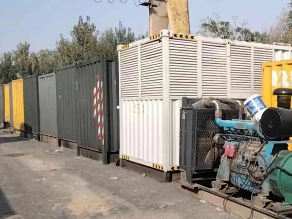 古塔200KW柴油发电机机组每小时油耗是多少？
